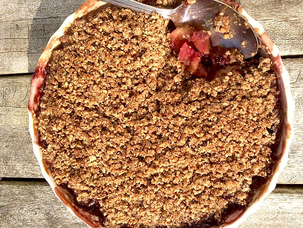 blackberry-pear-and-apple-crumble-gluten-dairy-and-refined-sugar-free/